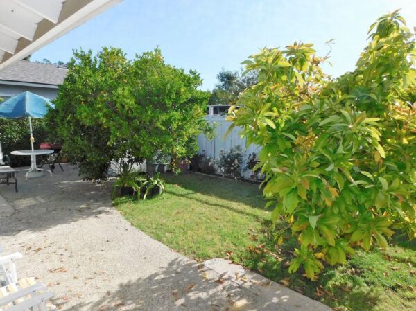 genesis-senior-living-ii-9-backyard.jpg