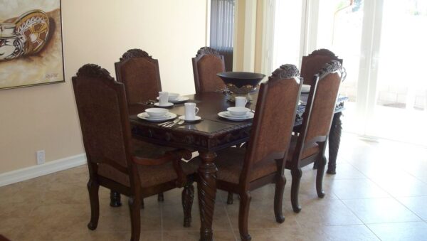 gentle-serenity-4-dining-room.jpg