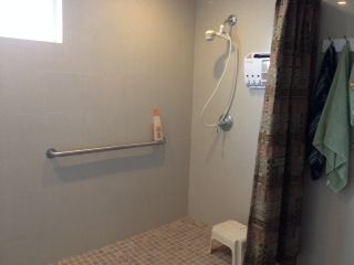 golden-hearts-elderly-care-5-restroom.jpg