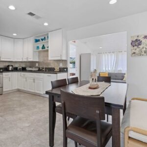 golden-life-manor-hills-4-kitchen-and-dining.jpg