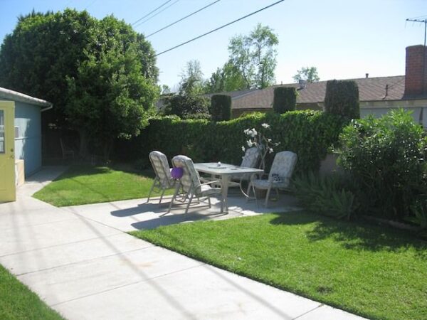 golden-years-group-6-patio.jpg