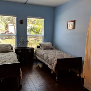 good-hands-loving-care-yorba-linda-4-shared-room.jpg