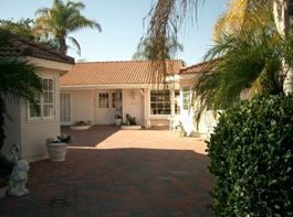good-mornings-home-care-courtyard.jpg
