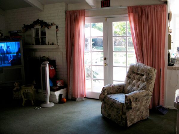 good-mornings-home-care-living-room.jpg