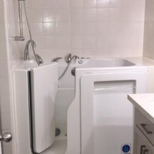 grace-hills-home-care-4-hydrotherapy-tub.jpg