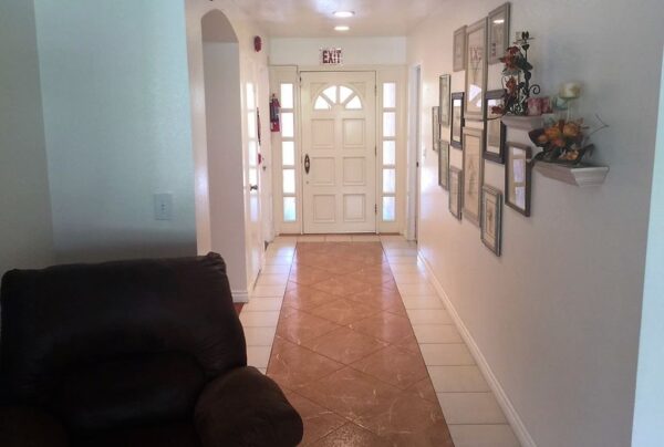 grace-senior-solutions-i-hallway.jpg