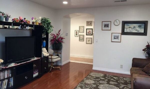 grace-senior-solutions-i-living-room.jpg