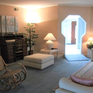grand-view-villa-living-room-2.jpg