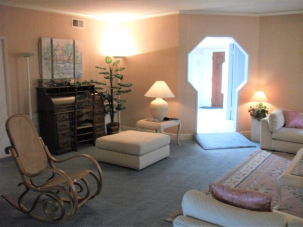 grand-view-villa-living-room-2.jpg