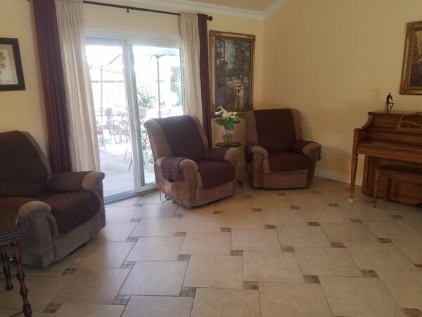 grand-view-villas-inc-3-living-room.jpg