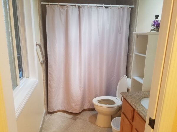 grand-view-villas-inc-restroom.jpg