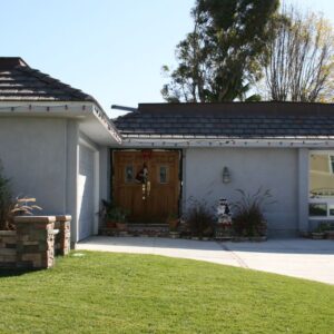grannys-place-i-1-front-view.jpg