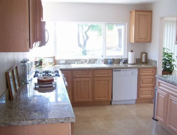 grannys-place-xi-4-kitchen.jpg