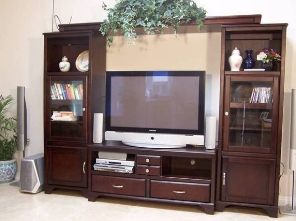 grannys-place-xi-living-room-2.jpg
