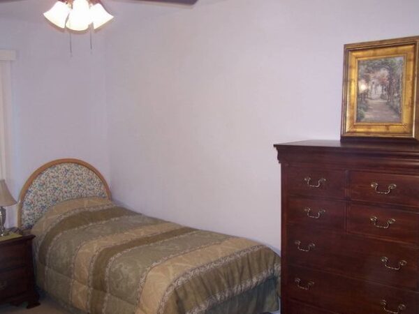grannys-place-xi-private-room-2.jpg