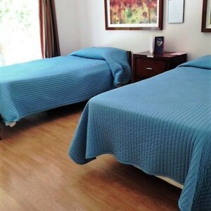 guardian-senior-home-on-nevada-4-shared-room.jpg