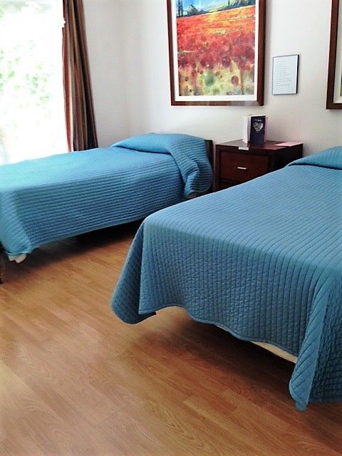 guardian-senior-home-on-nevada-4-shared-room.jpg