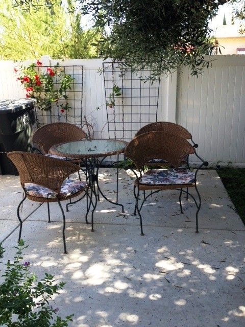 guardian-senior-home-on-nevada-patio-area.jpg