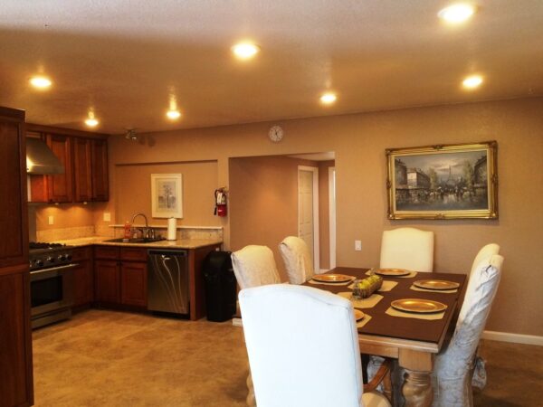 hampton-court-4-kitchen-and-dining-room.jpg