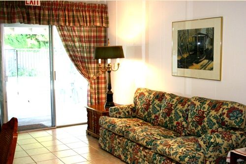 helena-gardens-i-3-living-room.jpg