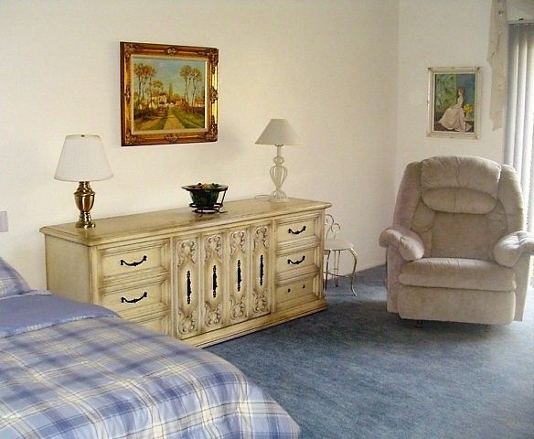 hendon-residence-3-private-room-3.jpg
