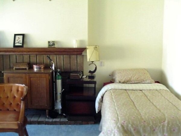 hendon-residence-private-room-2.jpg