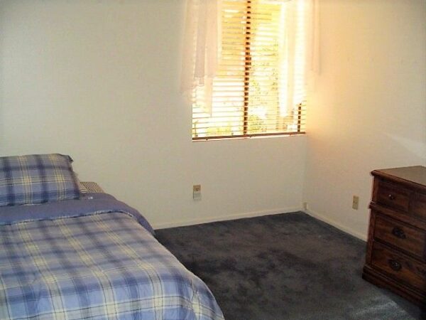 hendon-residence-private-room-4.jpg
