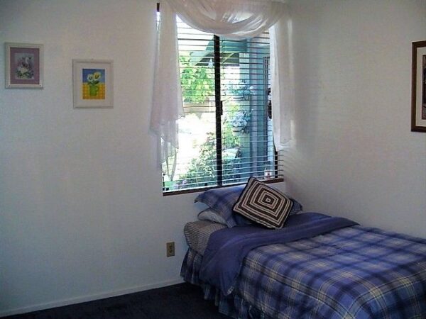 hendon-residence-private-room.jpg