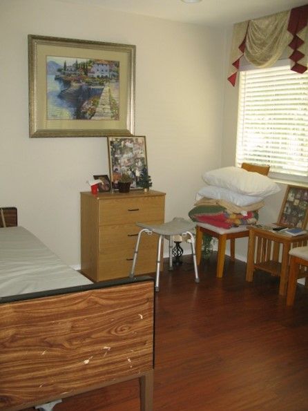 hillcrest-senior-living-5-private-room.jpg