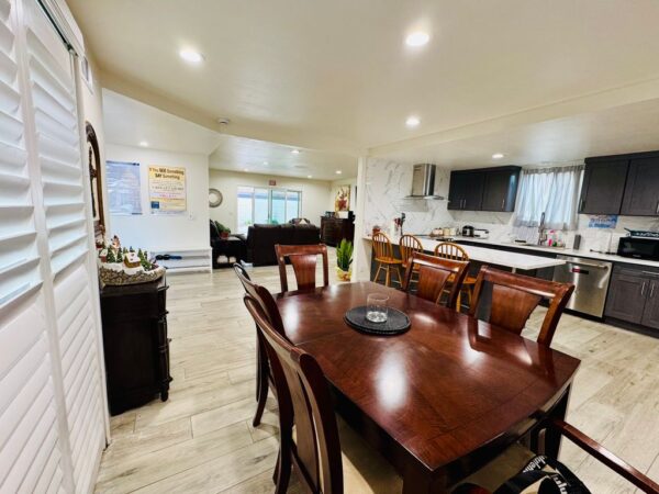holly-homecare-services-5-dining-room.jpeg