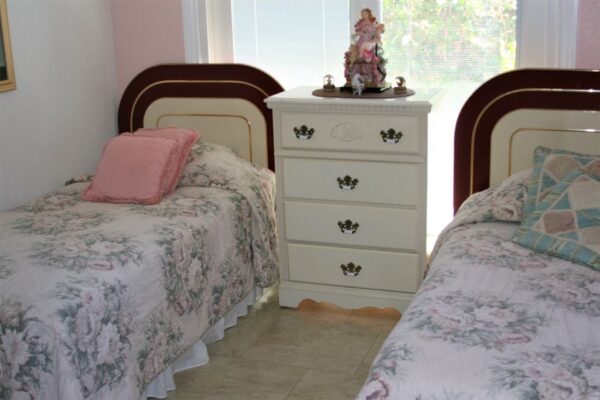 horizon-senior-living-6-shared-room-2.jpg
