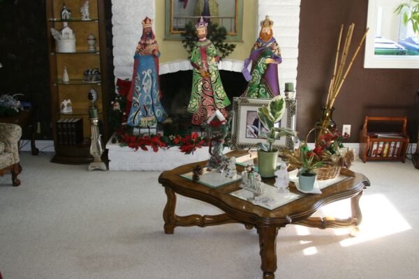 horizon-senior-living-living-room-2.jpg