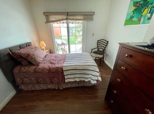huntington-beach-guest-home-i-6-private-room-2.jpg