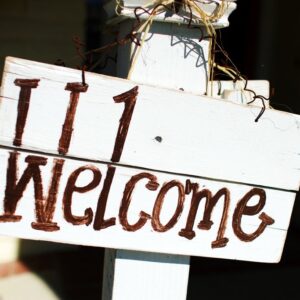 irvine-cottage-1-4-welcome-sign.jpg