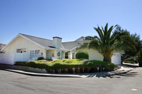 irvine-cottage-3-1-front-view.jpg