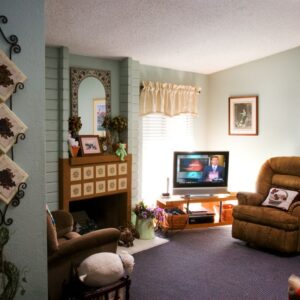 irvine-cottage-4-3-living-room.jpg