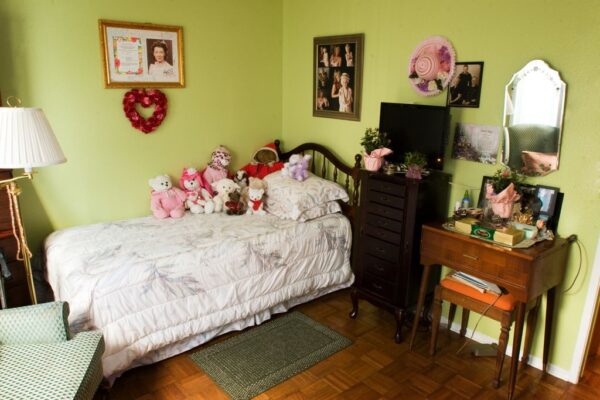 irvine-cottage-4-4-private-room.jpg