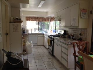 irvine-cottage-7-4-kitchen.jpg