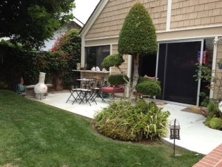 irvine-cottage-7-5-back-yard.jpg