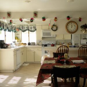 ivy-cottages-i-dining-room.jpg