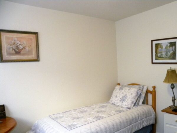 ivy-cottages-ii-5-private-room-2.jpg