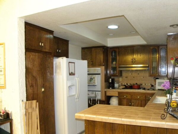 ivy-cottages-ii-kitchen.jpg