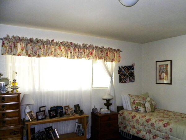 ivy-cottages-ii-private-room-3.jpg
