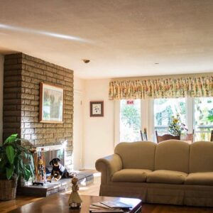 ivy-glenn-terrace-ii-3-living-room.jpg