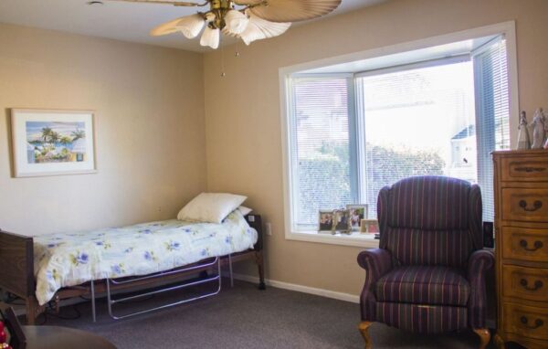 ivy-glenn-terrace-ii-5-private-room-2.jpg