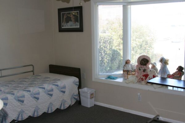 ivy-glenn-terrace-ii-private-room.jpg