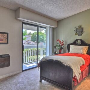 ivy-park-at-bradford-5-apartment-bedroom.jpg