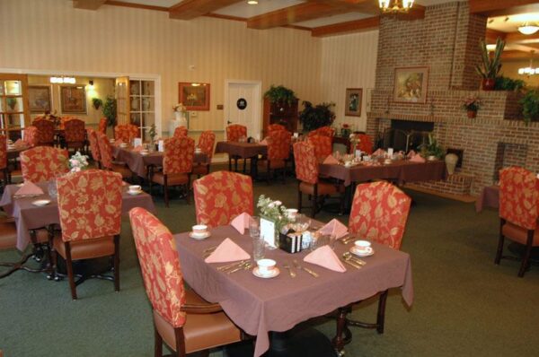 ivy-park-at-tustin-3-dining-room-2.jpg