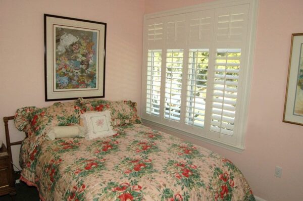 ivy-park-at-tustin-6-apartment-bedroom.jpg