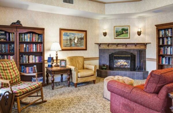 ivy-park-of-seal-beach-fireside-lounge.jpg